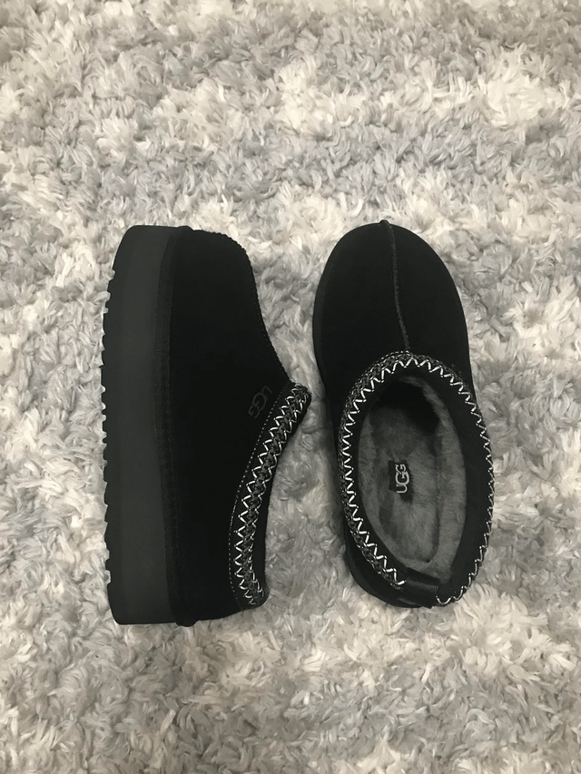12-KG-Haul nach Kanada per Seefracht — Stiefel, Dunks und Streetwear arrival photo 6 of 15
