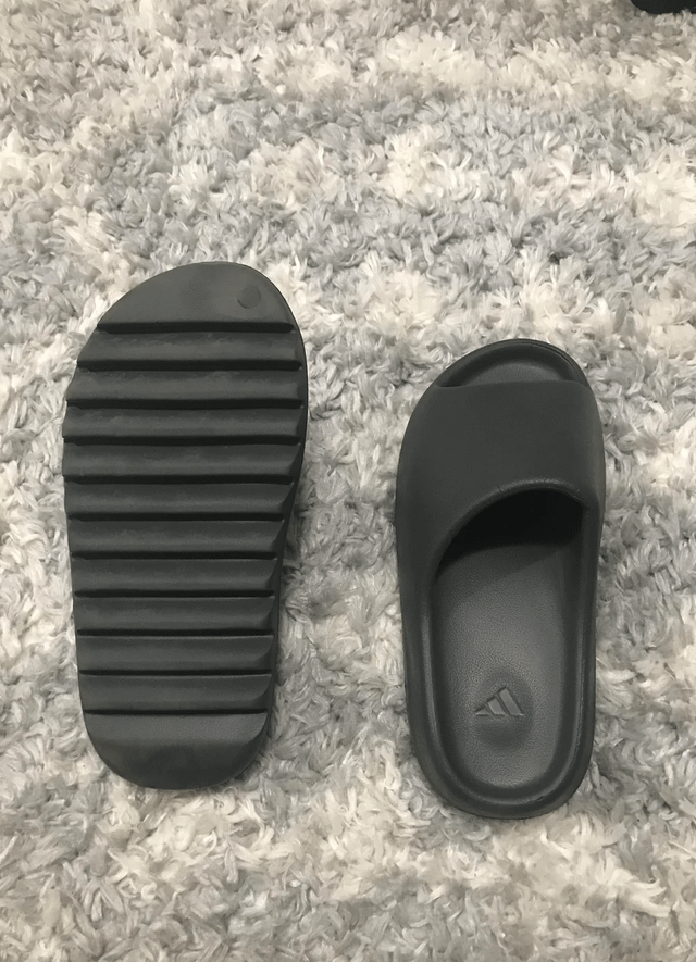 12-KG-Haul nach Kanada per Seefracht — Stiefel, Dunks und Streetwear arrival photo 9 of 15