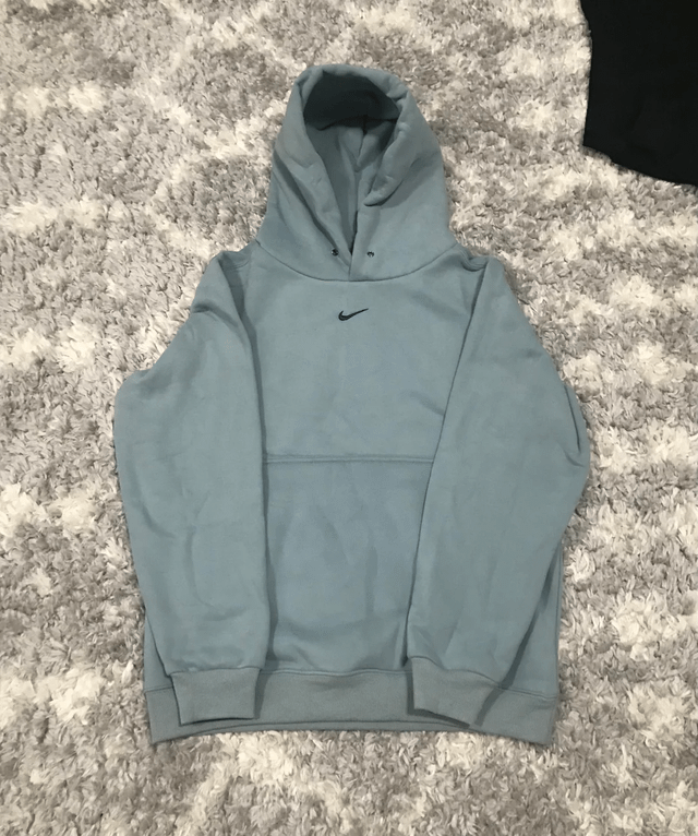 12-KG-Haul nach Kanada per Seefracht — Stiefel, Dunks und Streetwear arrival photo 14 of 15