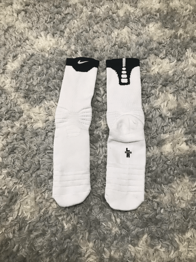 12-KG-Haul nach Kanada per Seefracht — Stiefel, Dunks und Streetwear arrival photo 15 of 15