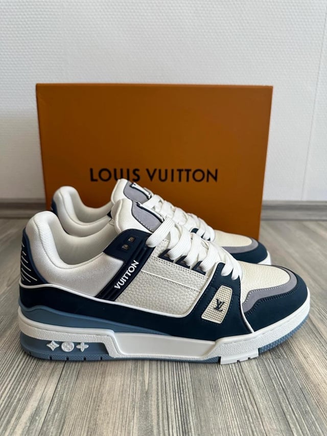 33-KG-Designer-Haul nach Deutschland — Sneaker, Outerwear und Accessoires arrival photo 5 of 20