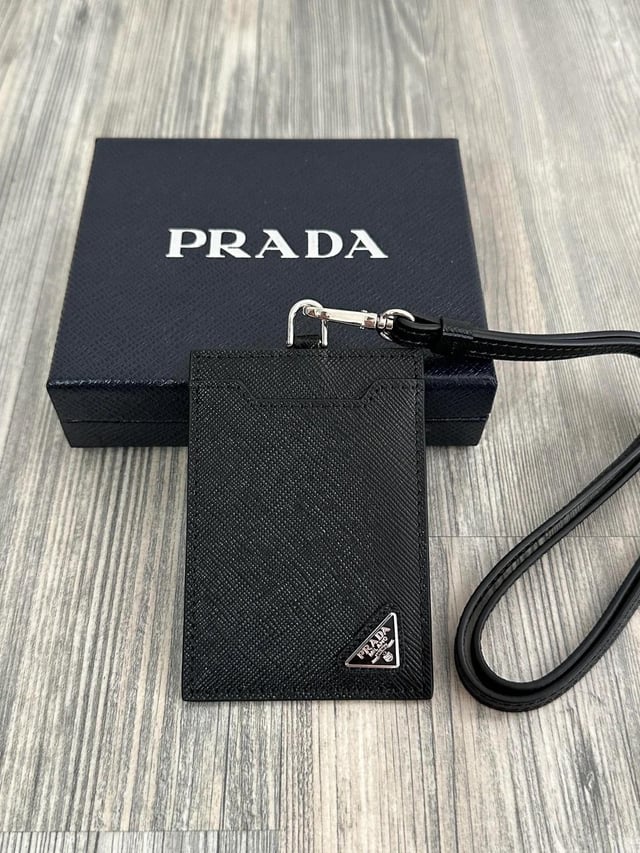 33-KG-Designer-Haul nach Deutschland — Sneaker, Outerwear und Accessoires arrival photo 15 of 20