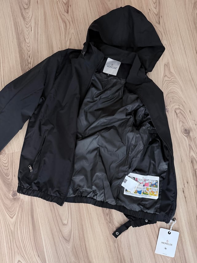 9-KG-Outerwear-Haul nach Deutschland — Jacken, Strick und Sets arrival photo 4 of 16