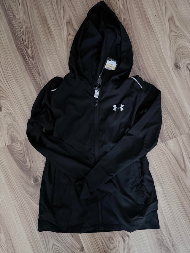 9-KG-Outerwear-Haul nach Deutschland — Jacken, Strick und Sets arrival photo 7 of 16