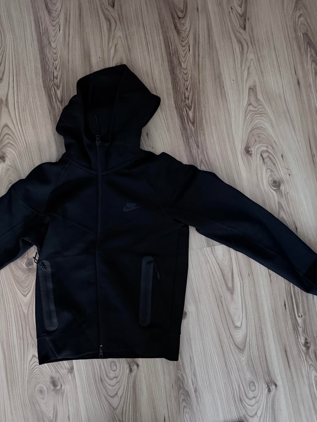 9-KG-Outerwear-Haul nach Deutschland — Jacken, Strick und Sets arrival photo 13 of 16